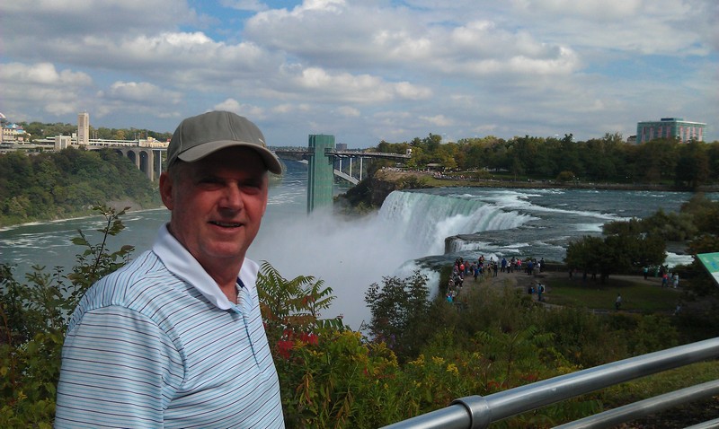 Dale at Niagara Falls